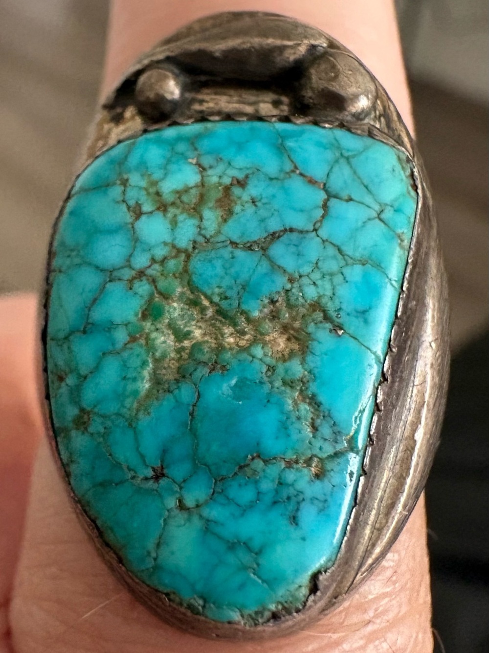 PRICED TO SELL!!! Vintage, Large Turquoise Stone Ring - Stylish!